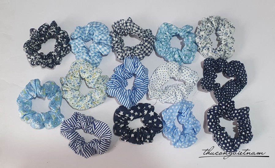 Cột tóc Scrunchies tông xanh dương (10-12cm)